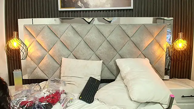 Sara_Channel01's cam snapshot