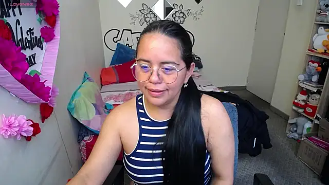 Miss__kendra_'s cam snapshot