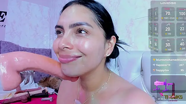 evelinn_belen's cam snapshot