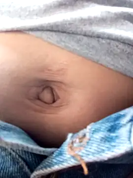 _ArianaToroo's cam snapshot