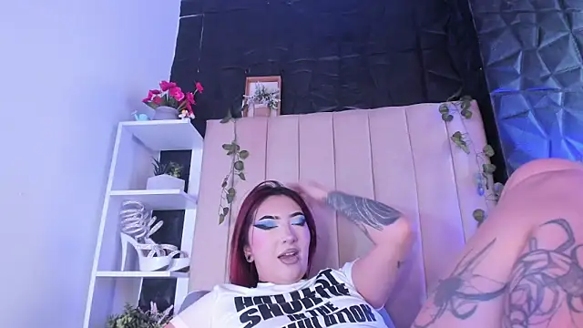 Mia_Rinn's cam snapshot