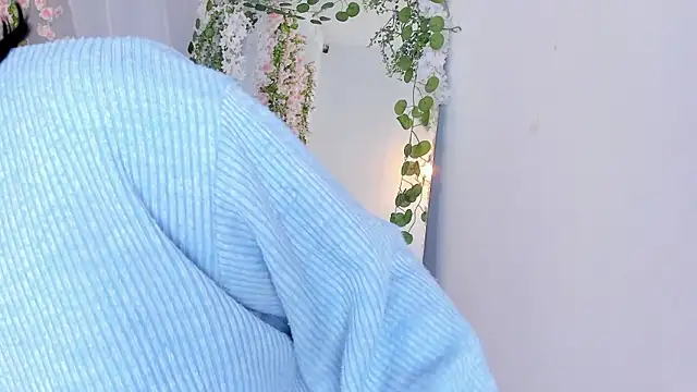 nicky_bonny18's cam snapshot