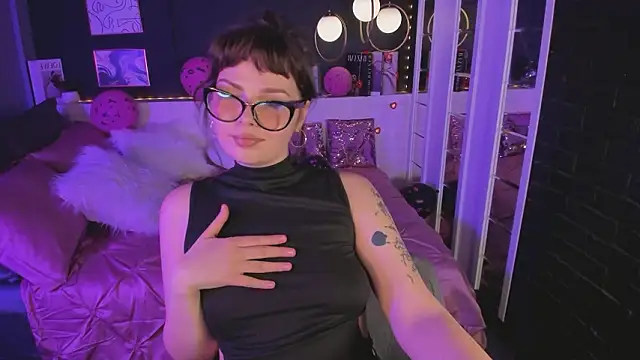 Maykinkya's cam snapshot