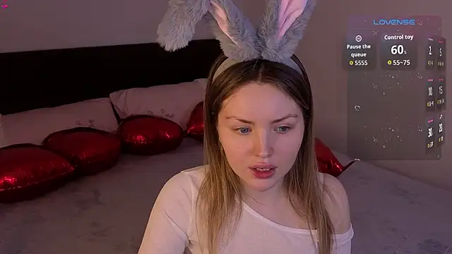 Lora_Rosee's cam snapshot