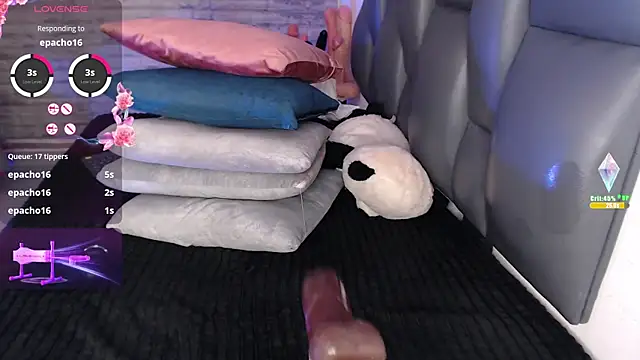 TinnaCobb's cam snapshot