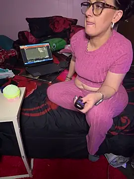 Milfshortcakes's cam snapshot