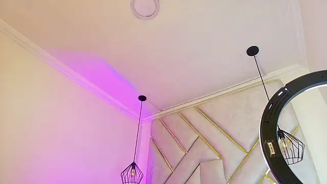 Dahiana_Dmour_'s cam snapshot