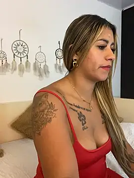 lola_bunny8's cam snapshot