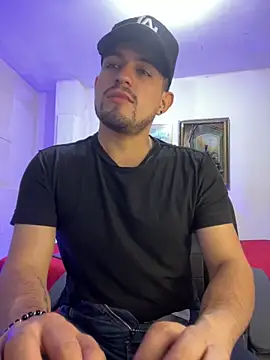 williamsmiiths16 live sex cam