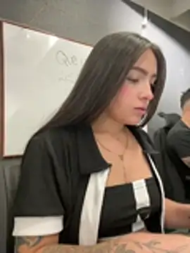 Alyha_Cortes's cam snapshot