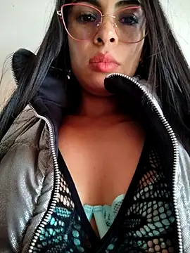 Astrid-- live sex cam