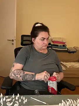 HeyBABYGIRL's cam snapshot