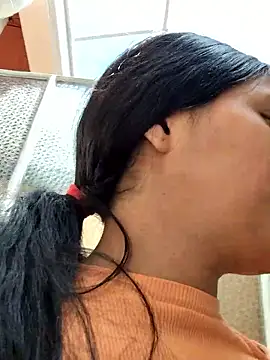 Julieta_Parker's cam snapshot