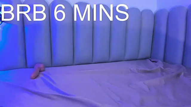 curvy_rousi's cam snapshot