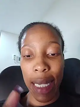 MsParisSmith's cam snapshot