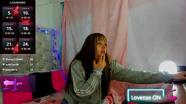 maddy02_02's cam snapshot