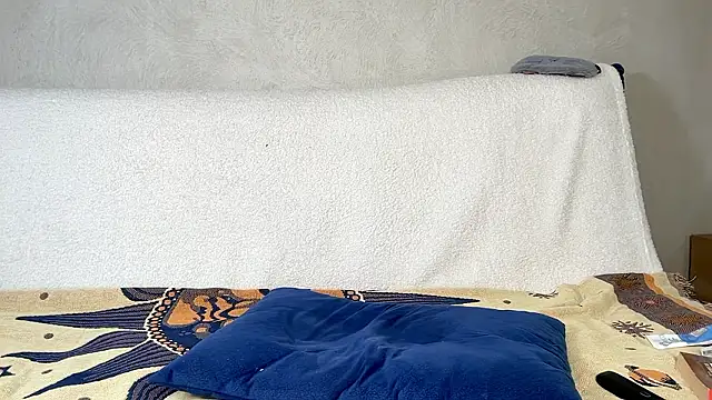 sweet_little_angel_'s cam snapshot