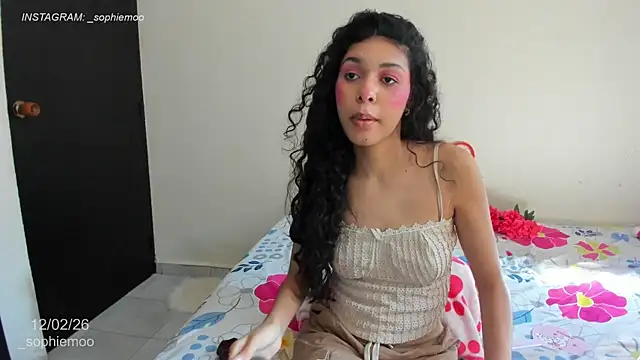 Sophie_moo's cam snapshot