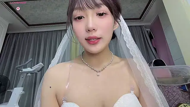 Yaya--728 live sex cam