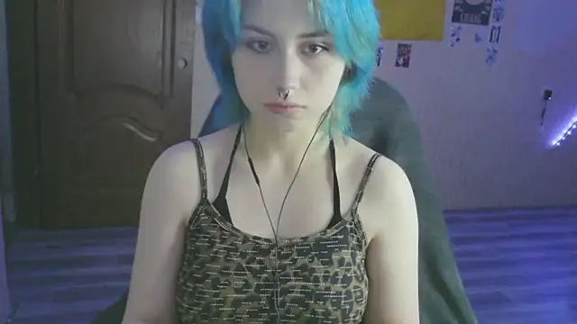 LeisaHopperstad's cam snapshot