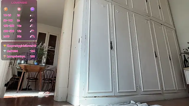 AliceSnowCatt live sex cam