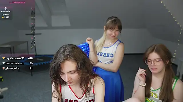 Orly_flame's cam snapshot