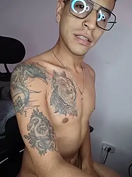 Juann-cock live sex cam