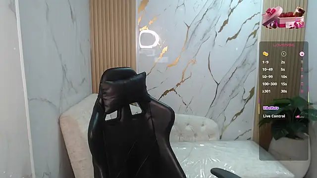 victoria_castillo_b live sex cam