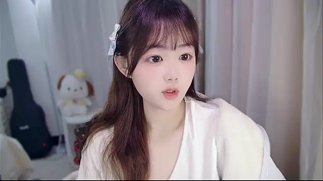 YUANYUAN-A live sex cam