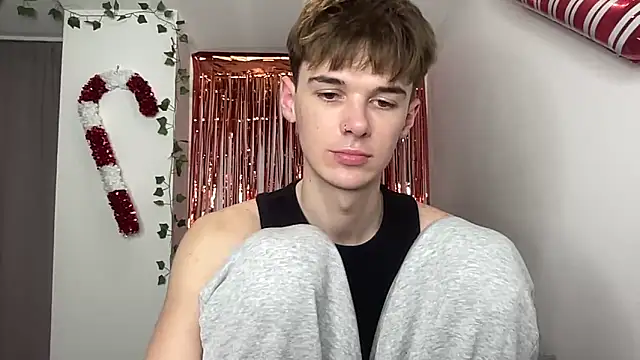 YourMilkyGuy's cam snapshot