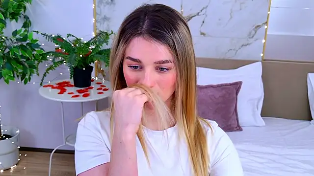 SweetyLicky's cam snapshot