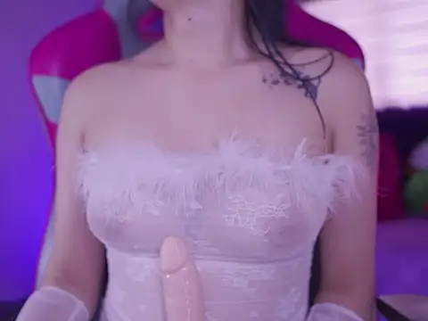 Rebecah_1's cam snapshot