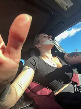 cumguzzler143's cam snapshot