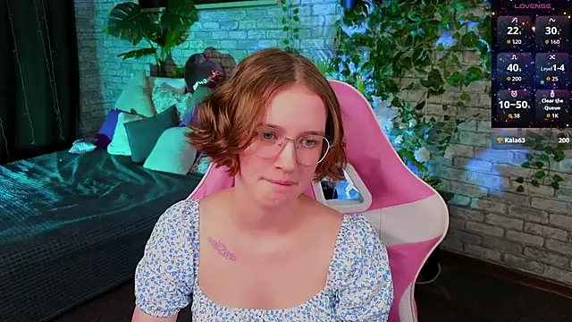 Mia_Mooore's cam snapshot