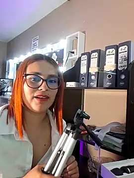 Sophie_new25's cam snapshot