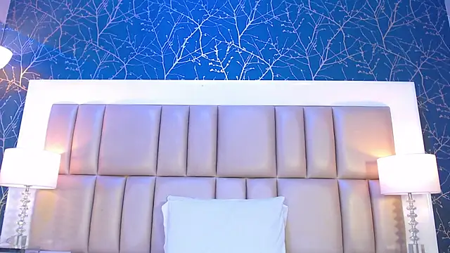 KiaraEverly's cam snapshot