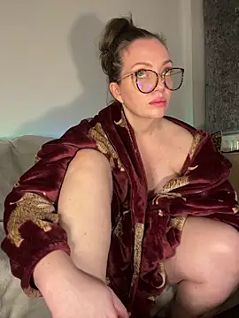 FemDom_RubyKnightXXO live sex cam