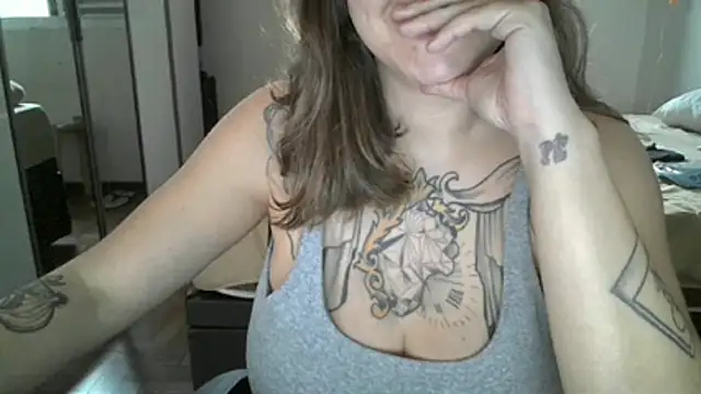 xxxluana live sex cam