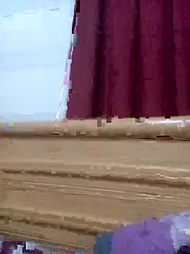 loveofpetitegirls34's cam snapshot