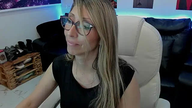 Scarlett_079's cam snapshot