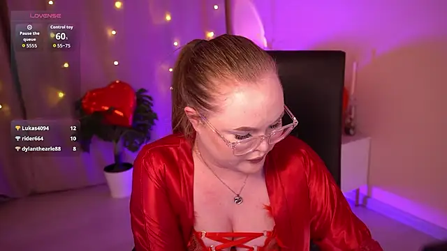 FeliciaLorne's cam snapshot