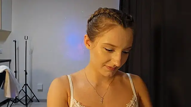 AvelinaSchepp's cam snapshot