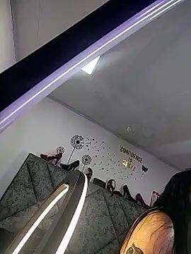 Shantey_Laurent's cam snapshot