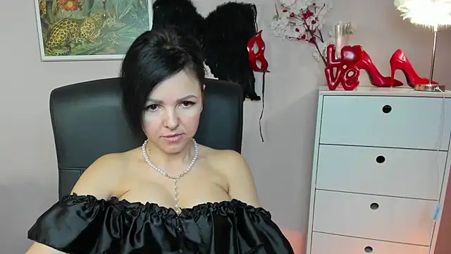 Mollybloom40's cam snapshot