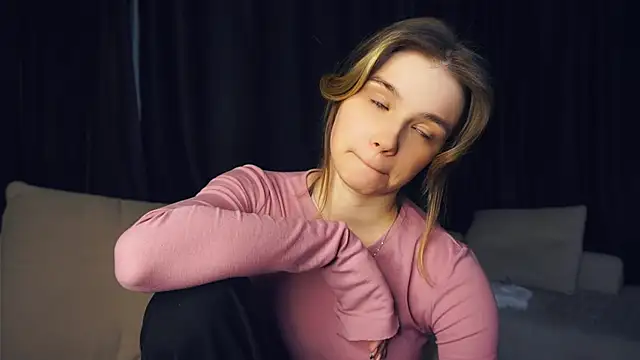 EarthaStinett's cam snapshot