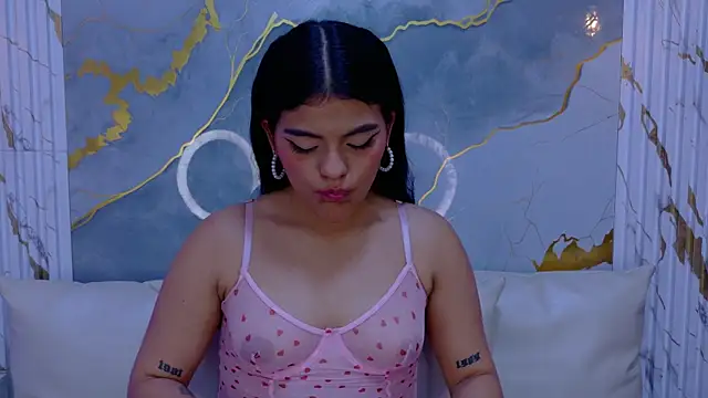 NIKIBUNNY's cam snapshot