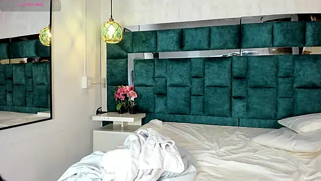 _bonnyandclyde live sex cam