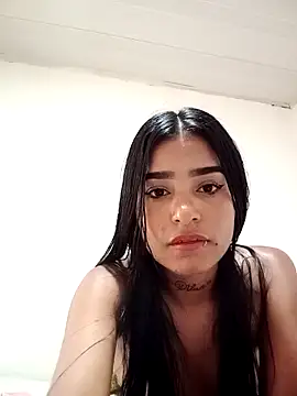 Nahomy_Kamber's cam snapshot