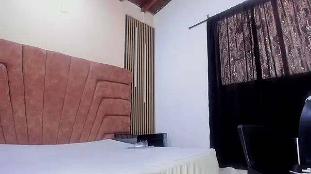 ADHARA_SMITH2 live sex cam