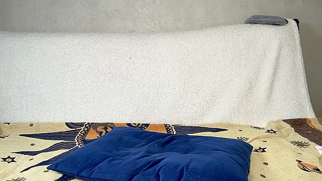 sweet_little_angel_'s cam snapshot